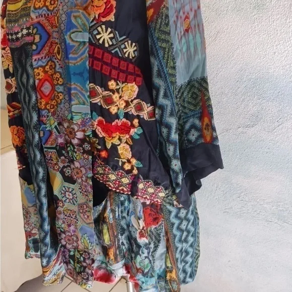 Johnny Was KobenEmbroidered Silk Twill Kimono GORGEOUS DESIGN AND RARE NWT